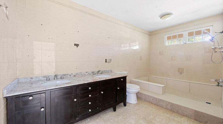 San Juan, Puerto Rico 00927, 4 Bedroom Bedrooms, ,4 Bathroombathrooms,Residential,For Sale,1906 Cll Orquidea,0,Mfrpr9115868