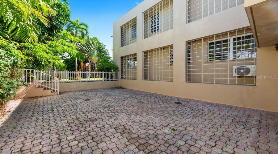 San Juan, Puerto Rico 00927, 4 Bedroom Bedrooms, ,4 Bathroombathrooms,Residential,For Sale,1906 Cll Orquidea,0,Mfrpr9115868