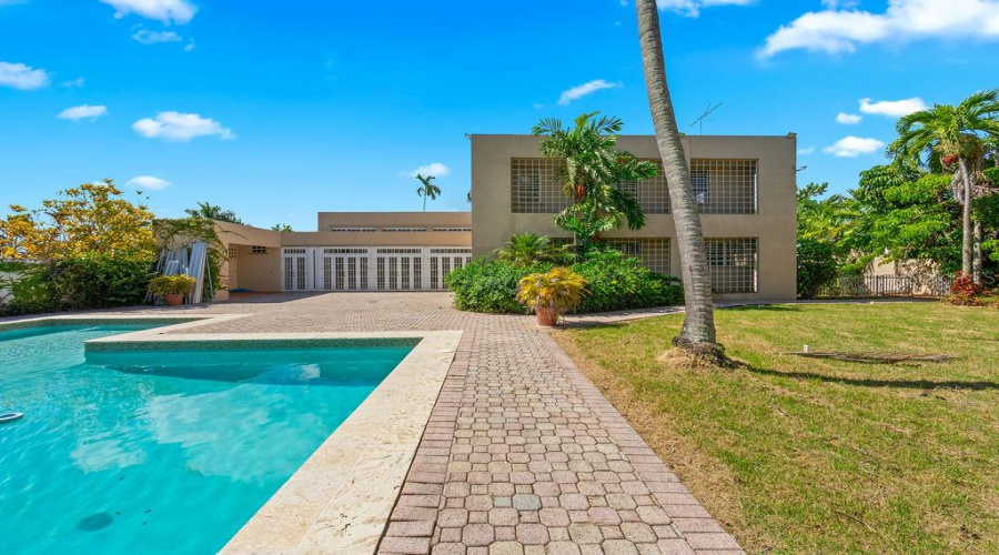 San Juan, Puerto Rico 00927, 4 Bedroom Bedrooms, ,4 Bathroombathrooms,Residential,For Sale,1906 Cll Orquidea,0,Mfrpr9115868