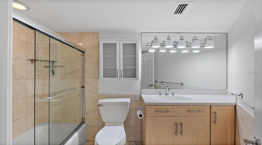 St Petersburg, Florida 33701, 1 Bedroom Bedrooms, ,1 Bathroombathrooms,Residential,For Sale,Shore,0,Mfrtb8352095