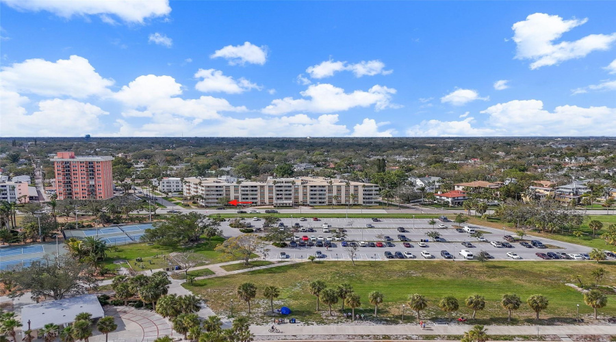 St Petersburg, Florida 33701, 1 Bedroom Bedrooms, ,1 Bathroombathrooms,Residential,For Sale,Shore,0,Mfrtb8352095