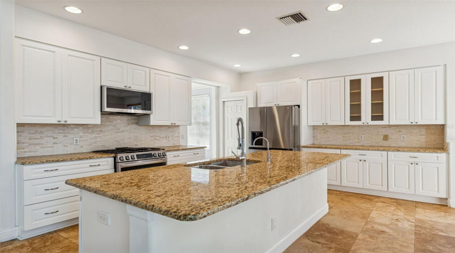 Tarpon Springs, Florida 34689, 5 Bedroom Bedrooms, ,3 Bathroombathrooms,Residential,For Sale,Longview,0,Mfrtb8465717