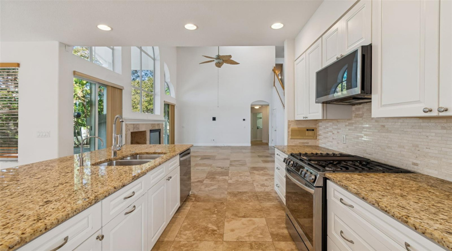 Tarpon Springs, Florida 34689, 5 Bedroom Bedrooms, ,3 Bathroombathrooms,Residential,For Sale,Longview,0,Mfrtb8465717