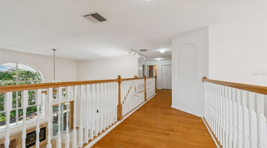 Tarpon Springs, Florida 34689, 5 Bedroom Bedrooms, ,3 Bathroombathrooms,Residential,For Sale,Longview,0,Mfrtb8465717