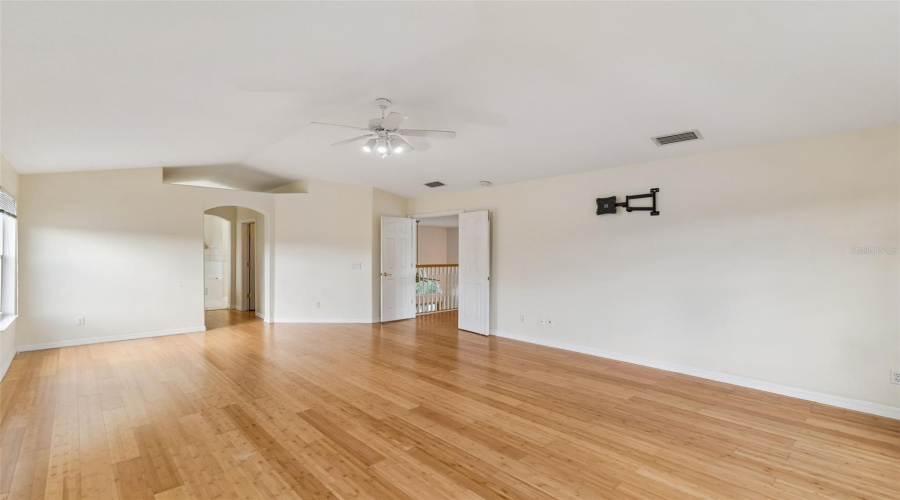 Tarpon Springs, Florida 34689, 5 Bedroom Bedrooms, ,3 Bathroombathrooms,Residential,For Sale,Longview,0,Mfrtb8465717
