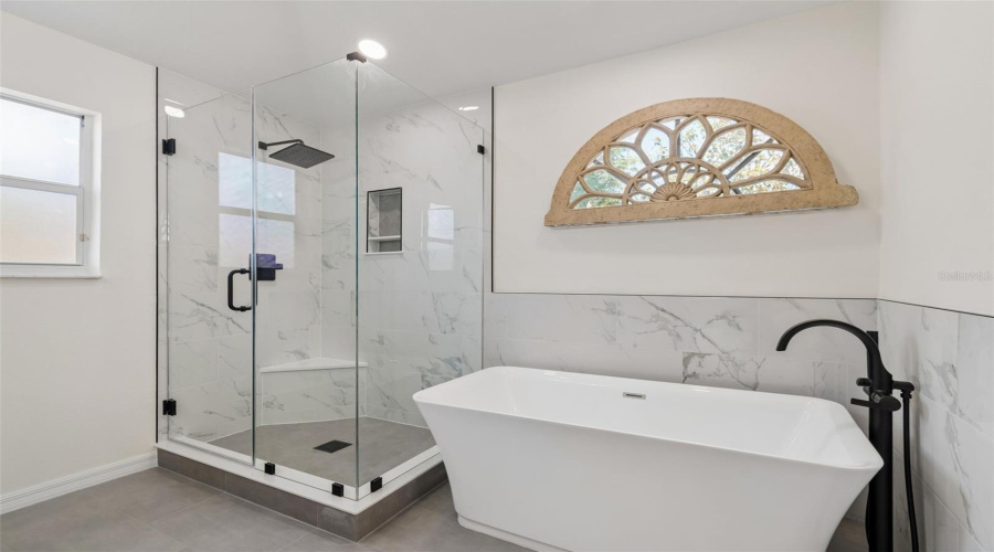 Tarpon Springs, Florida 34689, 5 Bedroom Bedrooms, ,3 Bathroombathrooms,Residential,For Sale,Longview,0,Mfrtb8465717