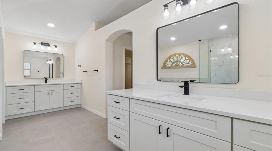 Tarpon Springs, Florida 34689, 5 Bedroom Bedrooms, ,3 Bathroombathrooms,Residential,For Sale,Longview,0,Mfrtb8465717