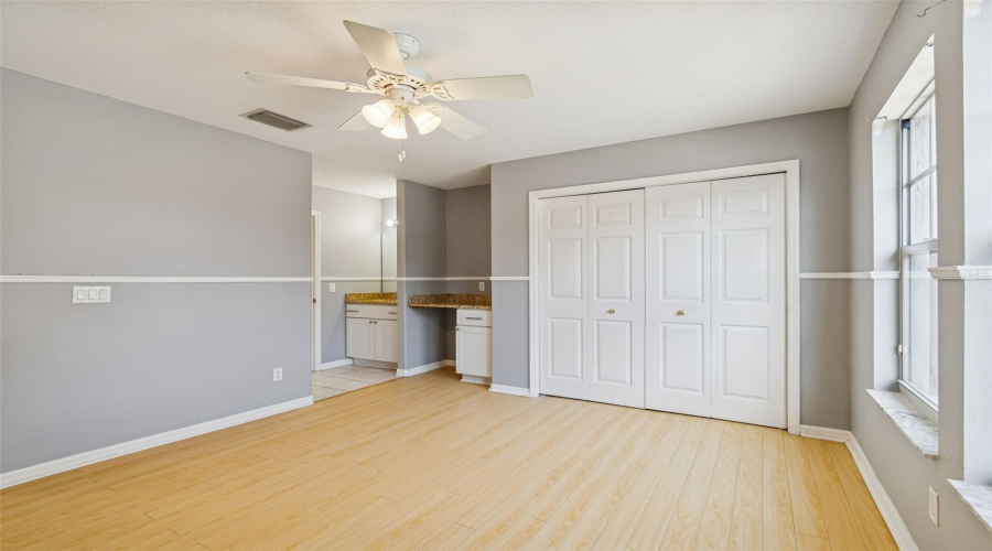 Tarpon Springs, Florida 34689, 5 Bedroom Bedrooms, ,3 Bathroombathrooms,Residential,For Sale,Longview,0,Mfrtb8465717