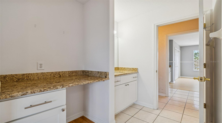 Tarpon Springs, Florida 34689, 5 Bedroom Bedrooms, ,3 Bathroombathrooms,Residential,For Sale,Longview,0,Mfrtb8465717
