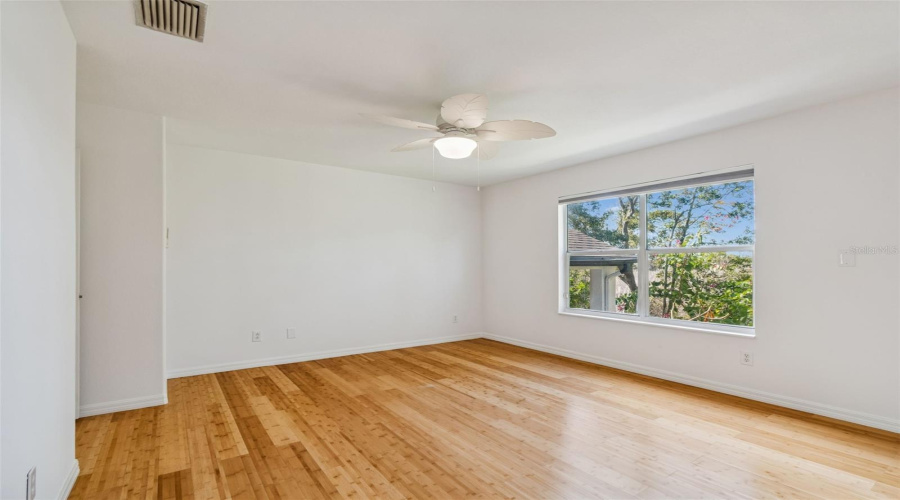 Tarpon Springs, Florida 34689, 5 Bedroom Bedrooms, ,3 Bathroombathrooms,Residential,For Sale,Longview,0,Mfrtb8465717