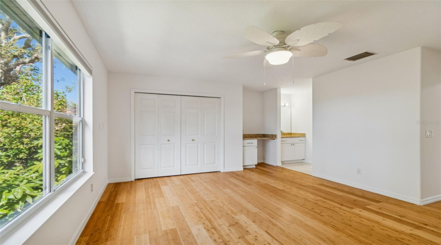 Tarpon Springs, Florida 34689, 5 Bedroom Bedrooms, ,3 Bathroombathrooms,Residential,For Sale,Longview,0,Mfrtb8465717