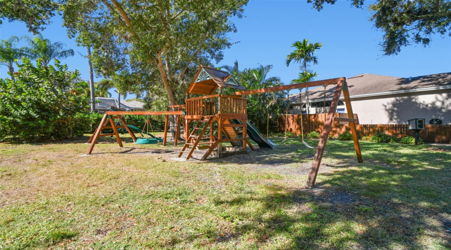 Tarpon Springs, Florida 34689, 5 Bedroom Bedrooms, ,3 Bathroombathrooms,Residential,For Sale,Longview,0,Mfrtb8465717