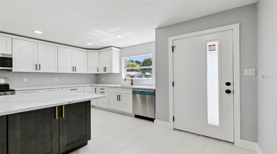 Orlando, Florida 32821, 3 Bedroom Bedrooms, ,2 Bathroombathrooms,Residential,For Sale,Watertown,0,Mfro6417324