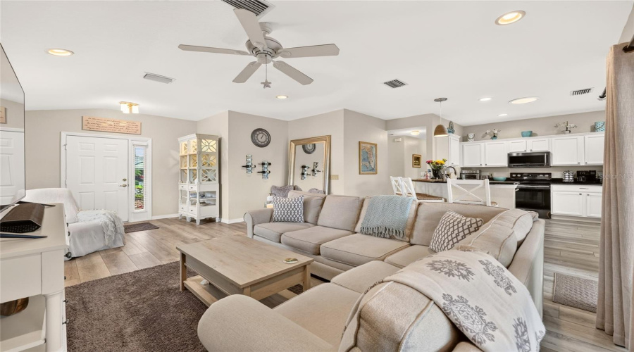 Summerfield, Florida 34491, 2 Bedroom Bedrooms, ,2 Bathroombathrooms,Residential,For Sale,93Rd,0,Mfrom731084