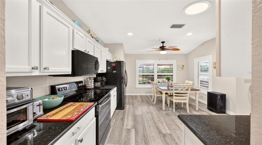 Summerfield, Florida 34491, 2 Bedroom Bedrooms, ,2 Bathroombathrooms,Residential,For Sale,93Rd,0,Mfrom731084