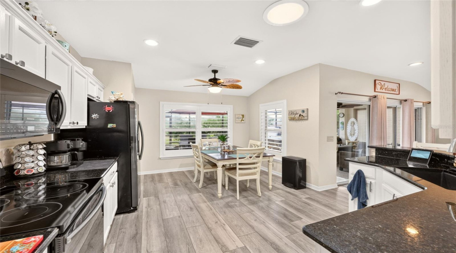 Summerfield, Florida 34491, 2 Bedroom Bedrooms, ,2 Bathroombathrooms,Residential,For Sale,93Rd,0,Mfrom731084