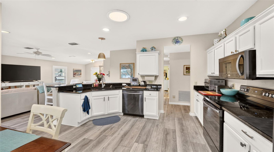 Summerfield, Florida 34491, 2 Bedroom Bedrooms, ,2 Bathroombathrooms,Residential,For Sale,93Rd,0,Mfrom731084