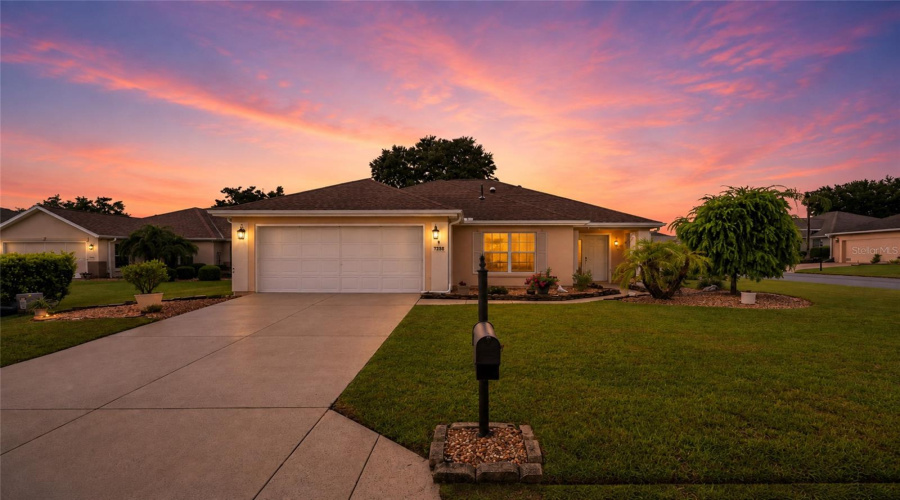 Summerfield, Florida 34491, 2 Bedroom Bedrooms, ,2 Bathroombathrooms,Residential,For Sale,93Rd,0,Mfrom731084