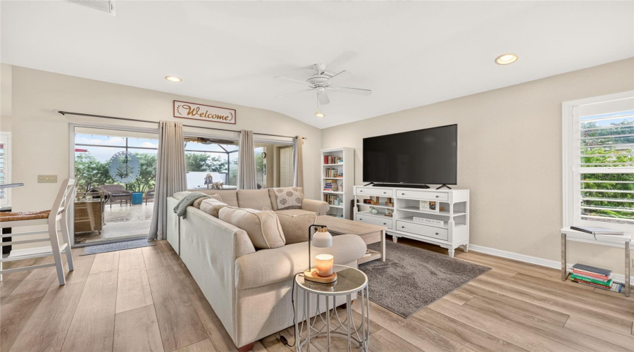 Summerfield, Florida 34491, 2 Bedroom Bedrooms, ,2 Bathroombathrooms,Residential,For Sale,93Rd,0,Mfrom731084