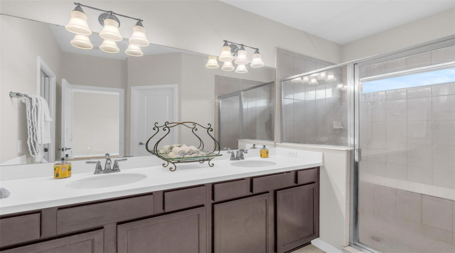 Winter Garden, Florida 34787, 3 Bedroom Bedrooms, ,2 Bathroombathrooms,Residential,For Sale,Murcott Blossom,0,Mfro6421836