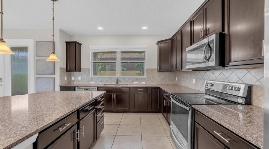 Winter Garden, Florida 34787, 3 Bedroom Bedrooms, ,2 Bathroombathrooms,Residential,For Sale,Murcott Blossom,0,Mfro6421836