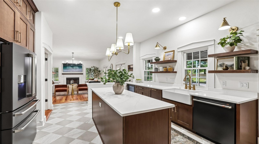 Brandon, Florida 33511, 4 Bedroom Bedrooms, ,5 Bathroombathrooms,Residential,For Sale,Morfield,0,Mfrtb8510882