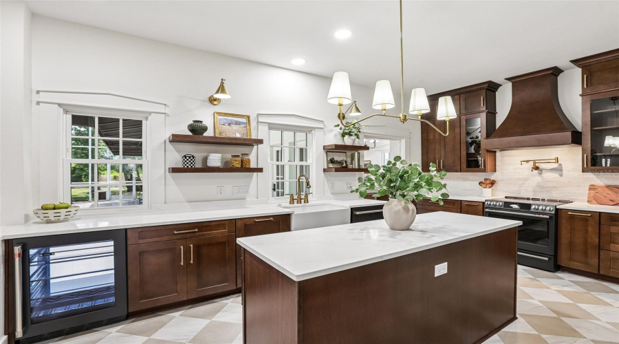 Brandon, Florida 33511, 4 Bedroom Bedrooms, ,5 Bathroombathrooms,Residential,For Sale,Morfield,0,Mfrtb8510882