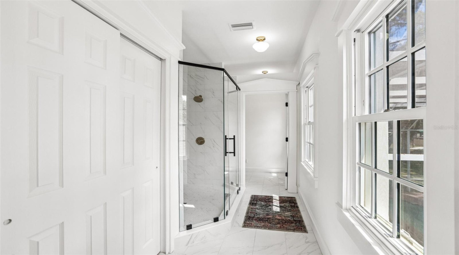 Brandon, Florida 33511, 4 Bedroom Bedrooms, ,5 Bathroombathrooms,Residential,For Sale,Morfield,0,Mfrtb8510882