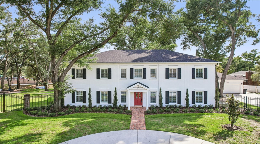 Brandon, Florida 33511, 4 Bedroom Bedrooms, ,5 Bathroombathrooms,Residential,For Sale,Morfield,0,Mfrtb8510882