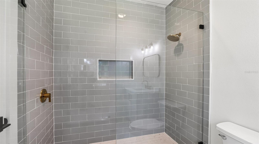 Brandon, Florida 33511, 4 Bedroom Bedrooms, ,5 Bathroombathrooms,Residential,For Sale,Morfield,0,Mfrtb8510882