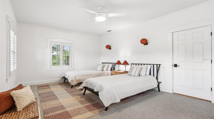 Brandon, Florida 33511, 4 Bedroom Bedrooms, ,5 Bathroombathrooms,Residential,For Sale,Morfield,0,Mfrtb8510882