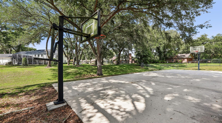 Brandon, Florida 33511, 4 Bedroom Bedrooms, ,5 Bathroombathrooms,Residential,For Sale,Morfield,0,Mfrtb8510882