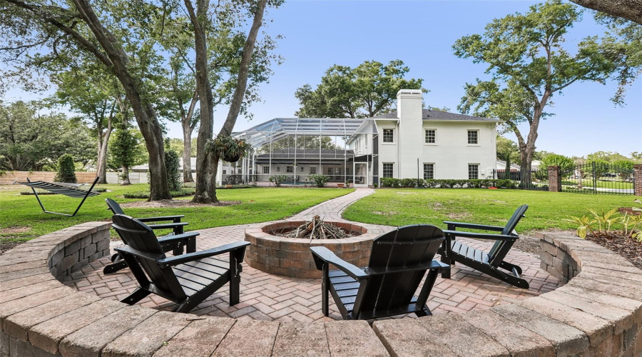 Brandon, Florida 33511, 4 Bedroom Bedrooms, ,5 Bathroombathrooms,Residential,For Sale,Morfield,0,Mfrtb8510882