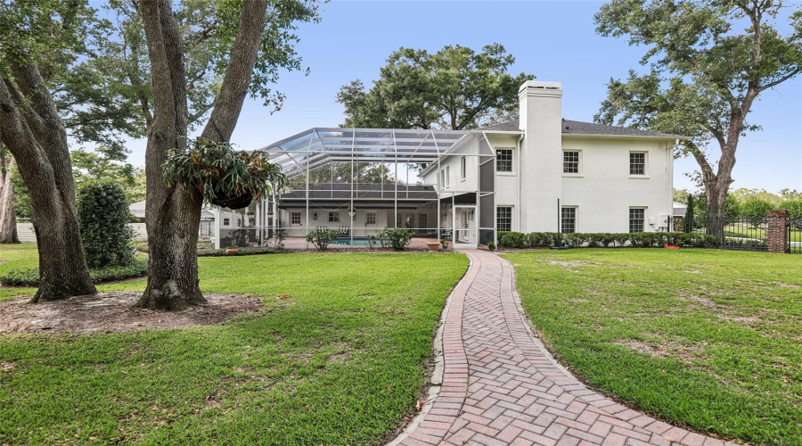Brandon, Florida 33511, 4 Bedroom Bedrooms, ,5 Bathroombathrooms,Residential,For Sale,Morfield,0,Mfrtb8510882