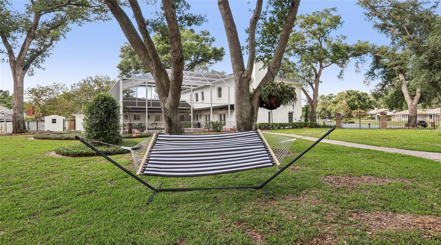 Brandon, Florida 33511, 4 Bedroom Bedrooms, ,5 Bathroombathrooms,Residential,For Sale,Morfield,0,Mfrtb8510882