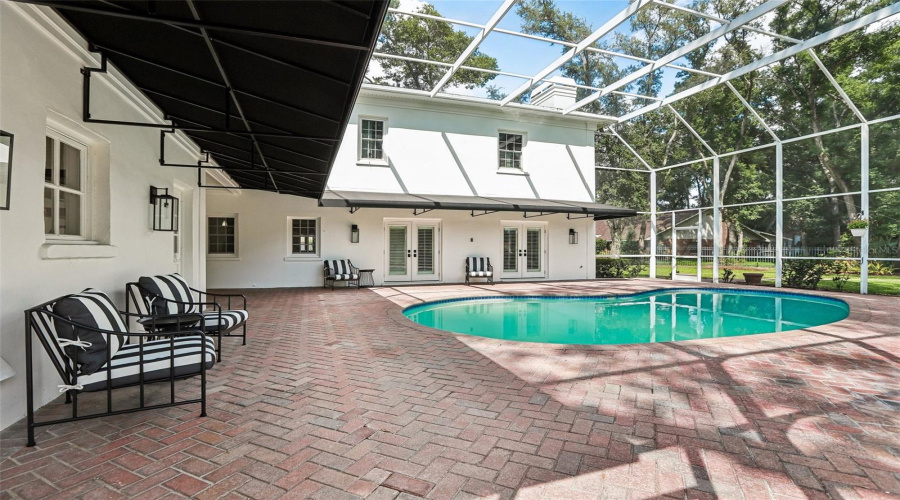 Brandon, Florida 33511, 4 Bedroom Bedrooms, ,5 Bathroombathrooms,Residential,For Sale,Morfield,0,Mfrtb8510882