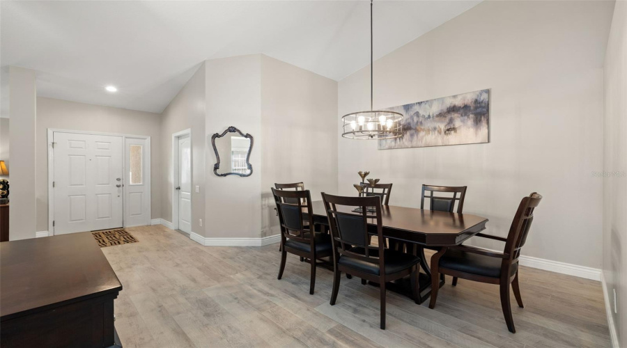 Tampa, Florida 33647, 3 Bedroom Bedrooms, ,2 Bathroombathrooms,Residential,For Sale,Willow Cove,0,Mfrtb8499660