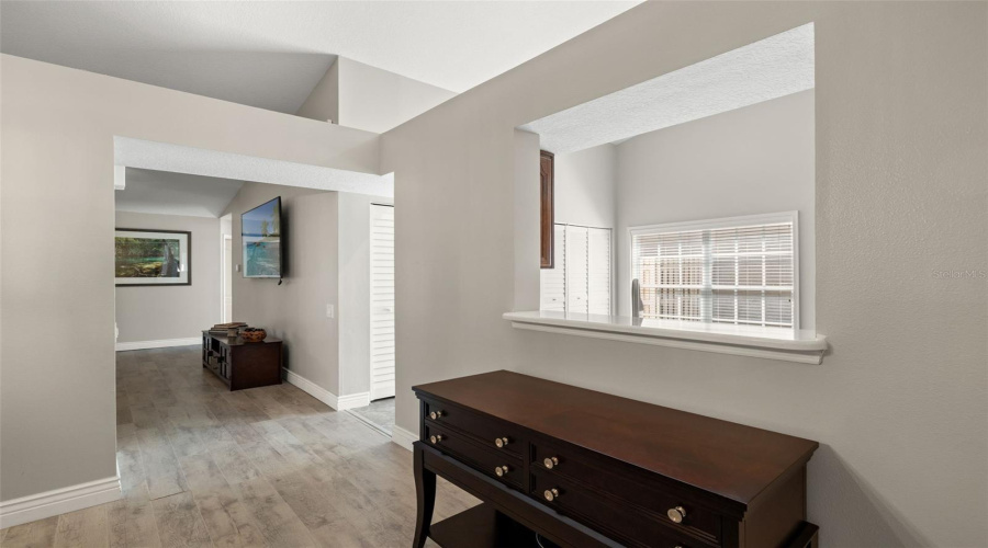 Tampa, Florida 33647, 3 Bedroom Bedrooms, ,2 Bathroombathrooms,Residential,For Sale,Willow Cove,0,Mfrtb8499660