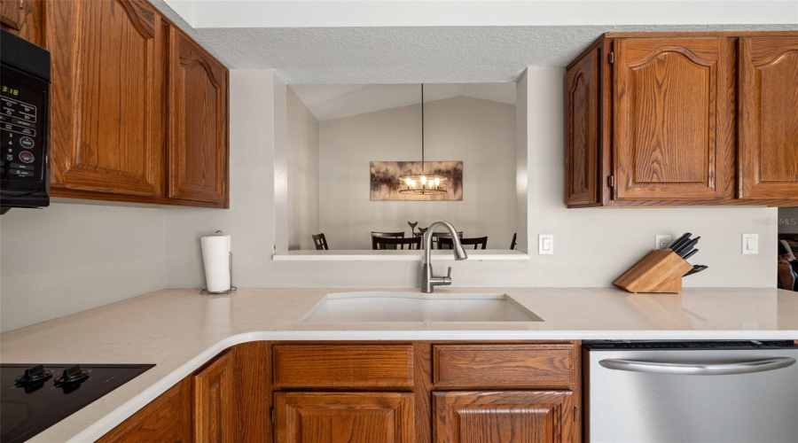 Tampa, Florida 33647, 3 Bedroom Bedrooms, ,2 Bathroombathrooms,Residential,For Sale,Willow Cove,0,Mfrtb8499660