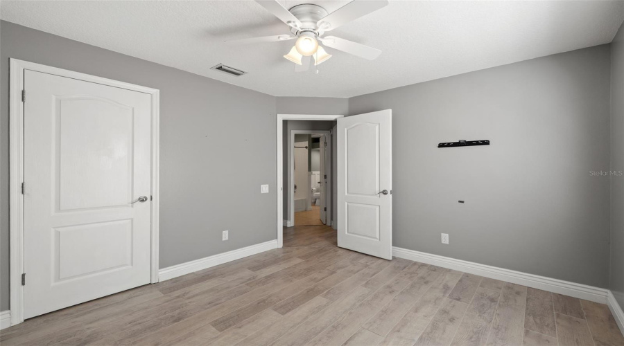 Tampa, Florida 33647, 3 Bedroom Bedrooms, ,2 Bathroombathrooms,Residential,For Sale,Willow Cove,0,Mfrtb8499660