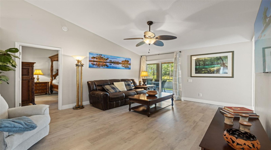 Tampa, Florida 33647, 3 Bedroom Bedrooms, ,2 Bathroombathrooms,Residential,For Sale,Willow Cove,0,Mfrtb8499660