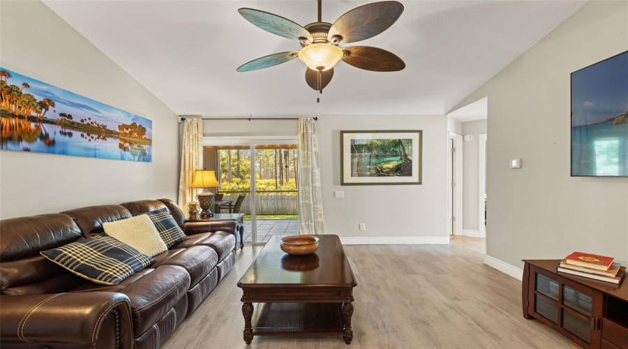 Tampa, Florida 33647, 3 Bedroom Bedrooms, ,2 Bathroombathrooms,Residential,For Sale,Willow Cove,0,Mfrtb8499660