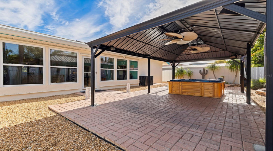 Tierra Verde, Florida 33715, 3 Bedroom Bedrooms, ,2 Bathroombathrooms,Residential,For Sale,1St,0,Mfrtb8480541