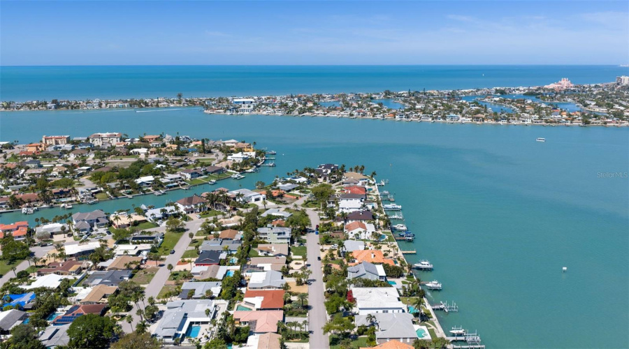 Tierra Verde, Florida 33715, 3 Bedroom Bedrooms, ,2 Bathroombathrooms,Residential,For Sale,1St,0,Mfrtb8480541