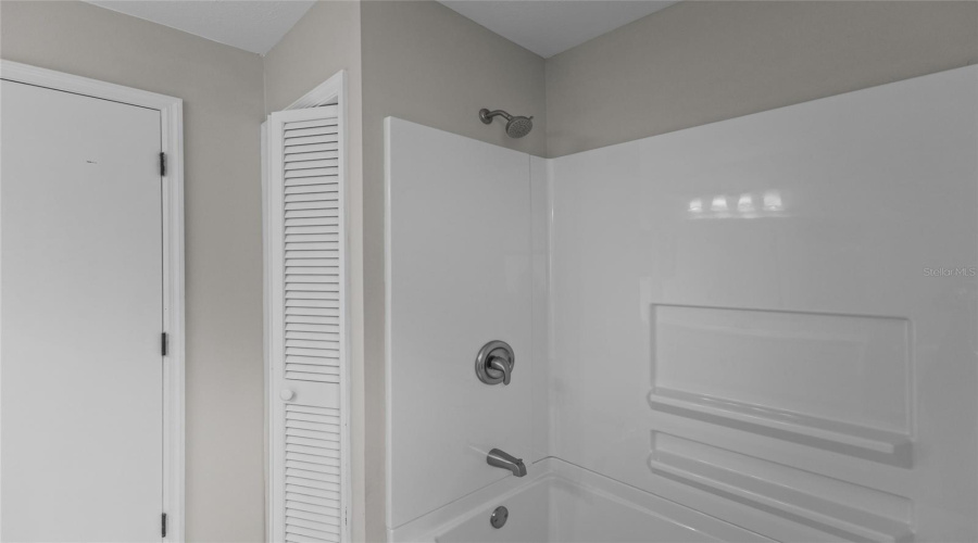 Sarasota, Florida 34241, 3 Bedroom Bedrooms, ,2 Bathroombathrooms,Residential,For Sale,Jarvis,0,Mfra4699814