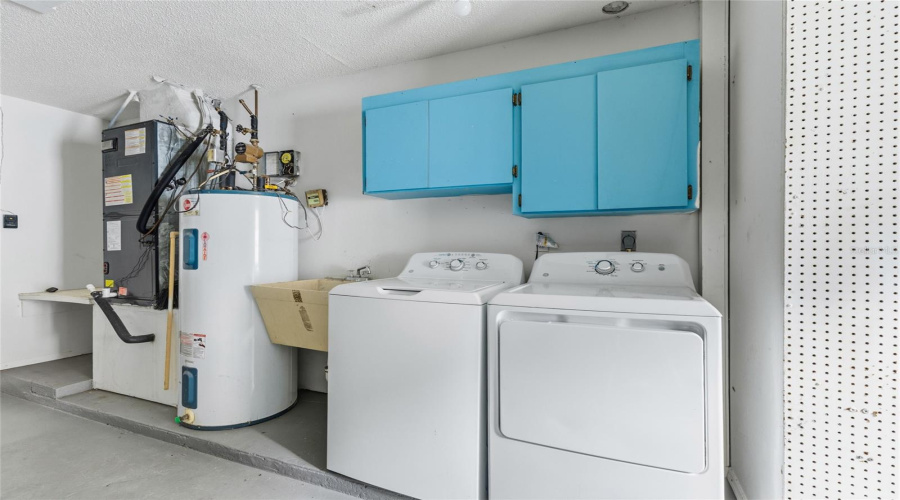 Sarasota, Florida 34241, 3 Bedroom Bedrooms, ,2 Bathroombathrooms,Residential,For Sale,Jarvis,0,Mfra4699814