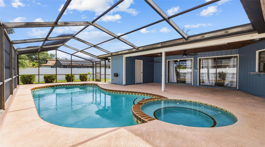 Sarasota, Florida 34241, 3 Bedroom Bedrooms, ,2 Bathroombathrooms,Residential,For Sale,Jarvis,0,Mfra4699814