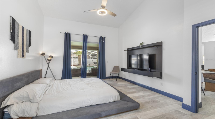Tampa, Florida 33626, 3 Bedroom Bedrooms, ,2 Bathroombathrooms,Residential,For Sale,Pontiac,0,Mfrtb8541741