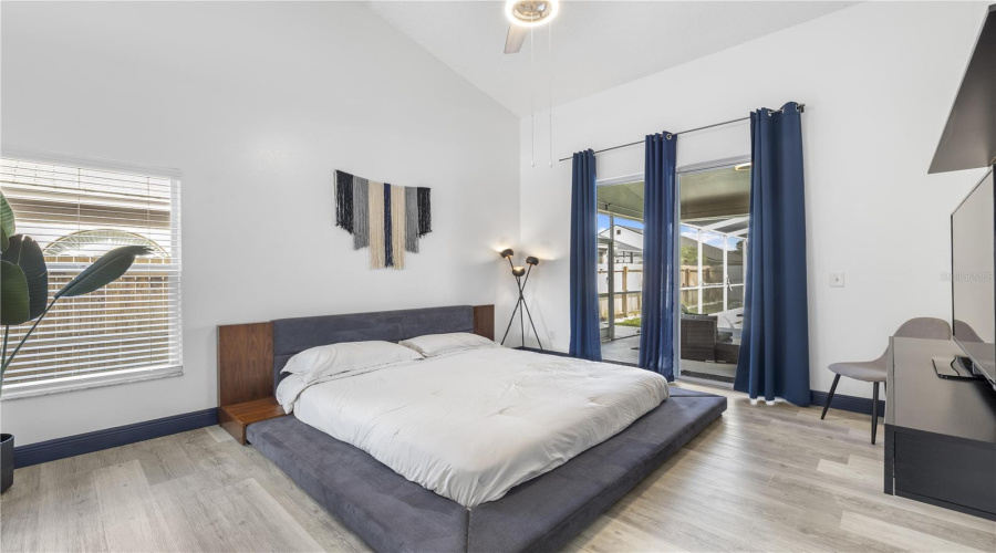 Tampa, Florida 33626, 3 Bedroom Bedrooms, ,2 Bathroombathrooms,Residential,For Sale,Pontiac,0,Mfrtb8541741