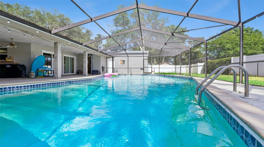 Lakeland, Florida 33811, 3 Bedroom Bedrooms, ,2 Bathroombathrooms,Residential,For Sale,Twelve Point,0,Mfrg5112977